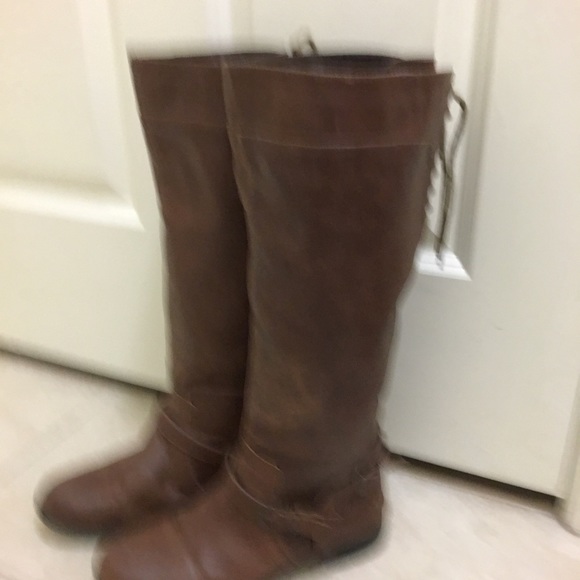 DSW 👢👢TWO PAIRS OF BOOTS - Picture 4 of 6